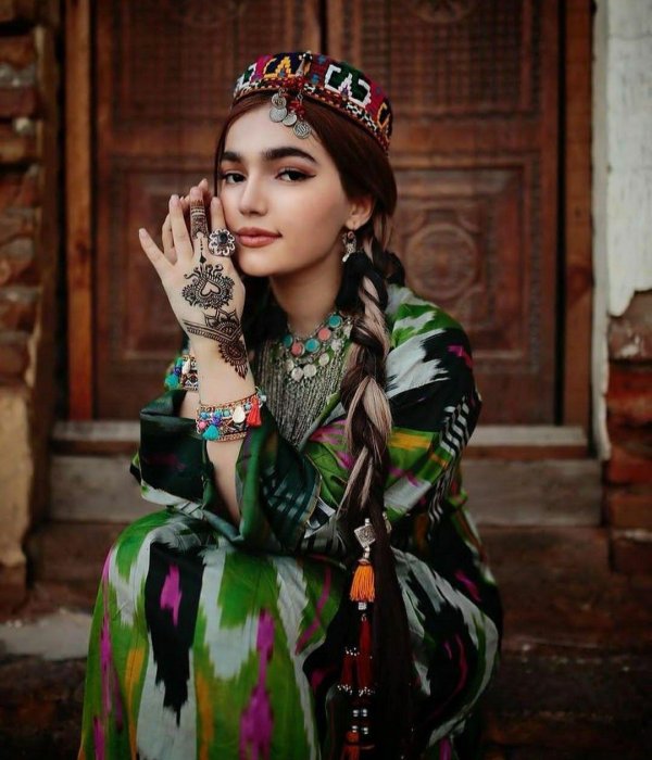 Таджичка девушка