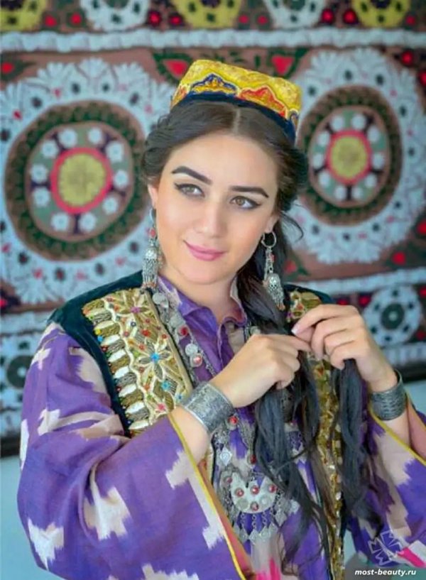 Таджичка девушка