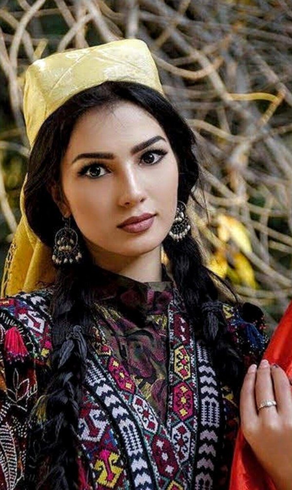 Таджичка девушка