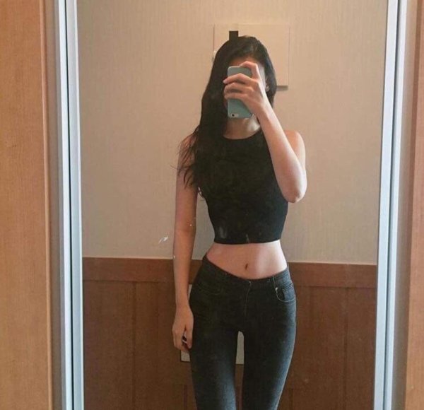 Девушка фигура без лица