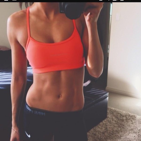 Девушка фигура без лица