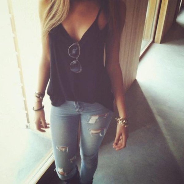 Девушка фигура без лица