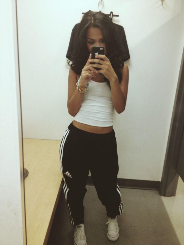 Девушка фигура без лица