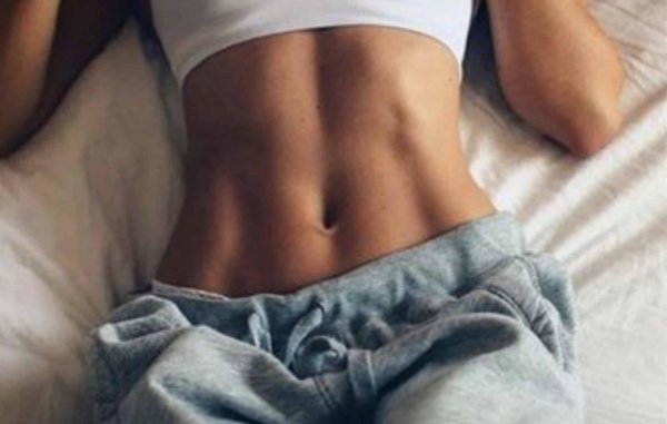 Девушка фигура без лица