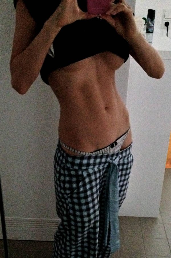 Девушка фигура без лица