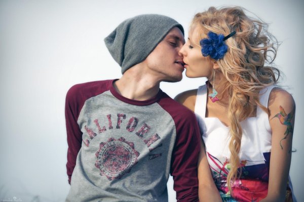 Девушка и парень