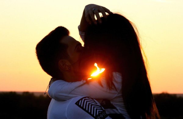 Девушка и парень