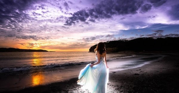 Девушка и море