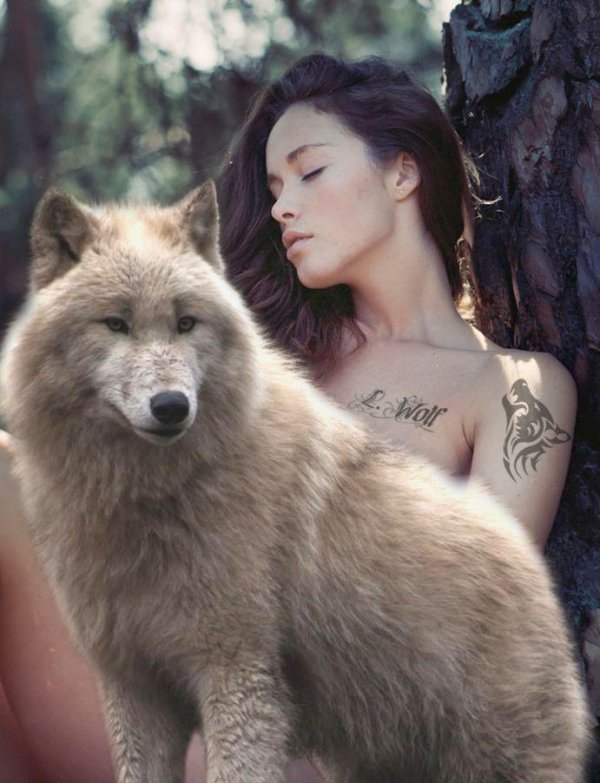 Волк и девушка