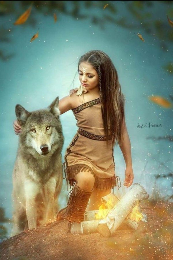 Волк и девушка