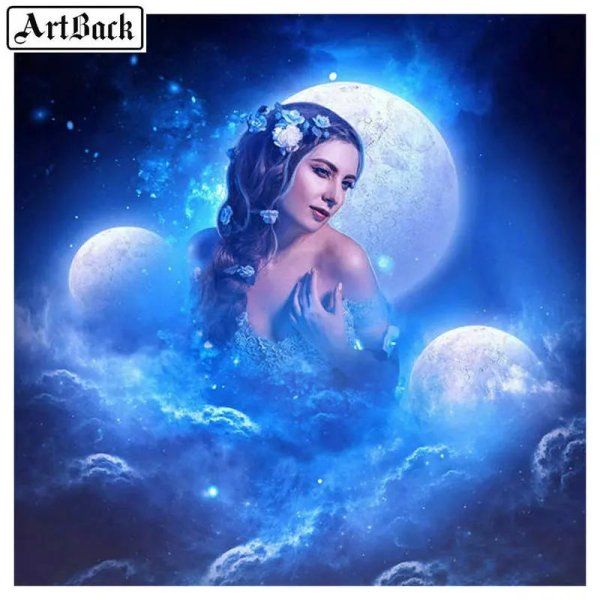 Луна и девушка