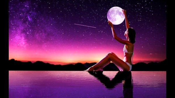 Луна и девушка