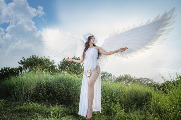 Ангел девушка