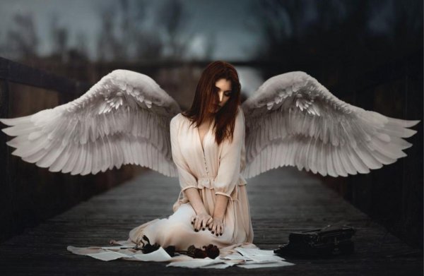 Ангел девушка