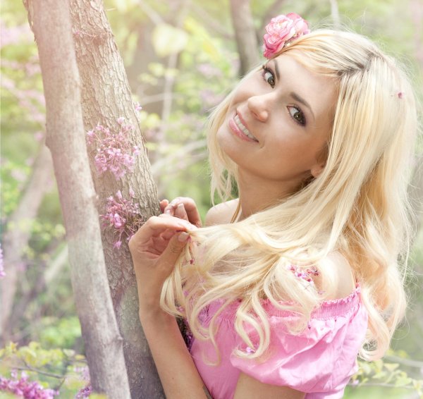 Девушка блондинка