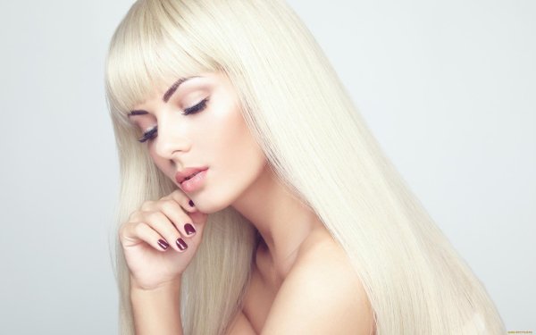 Девушка блондинка