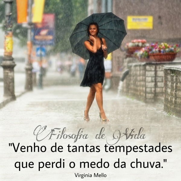 Девушка под дождем