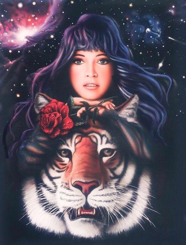 Девушка с тигром