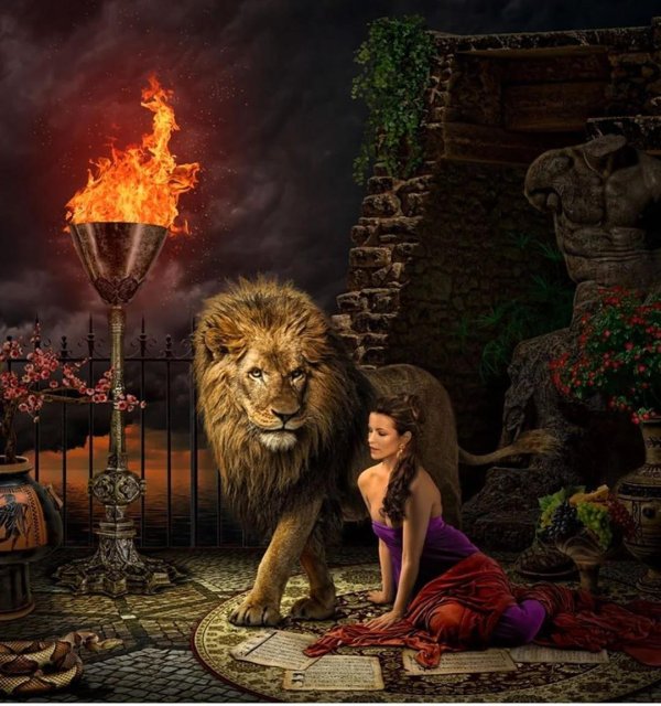 Девушка и лев