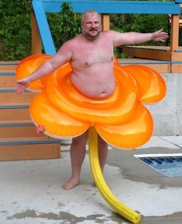 Веселые с цветами