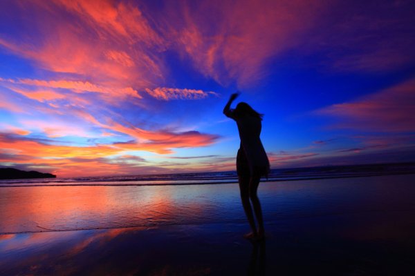 Девушка на закате