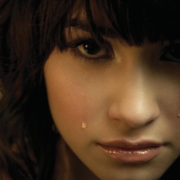 Плачущая девушка