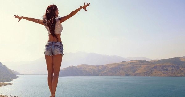 Стройная девушка