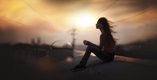 Девушка одинокая