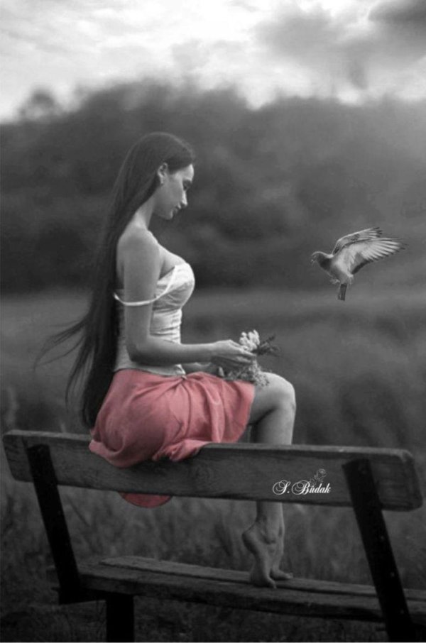 Девушка одинокая