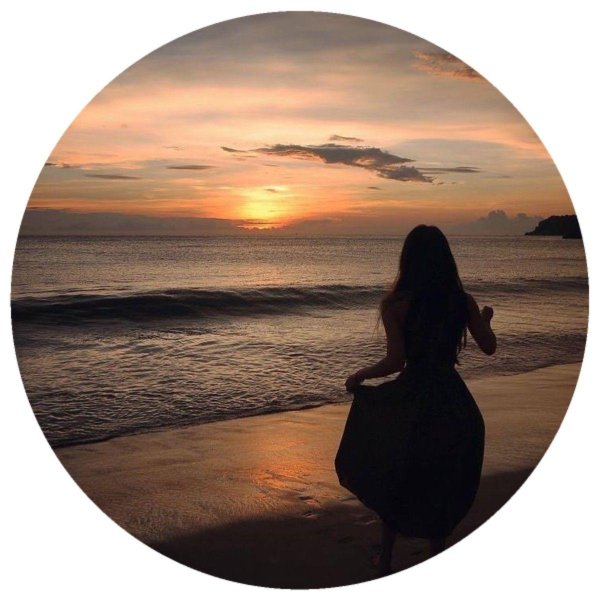 Девушка одинокая