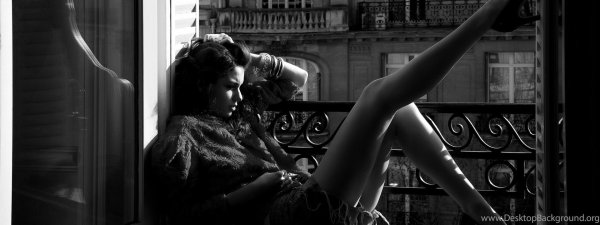 Девушка одинокая