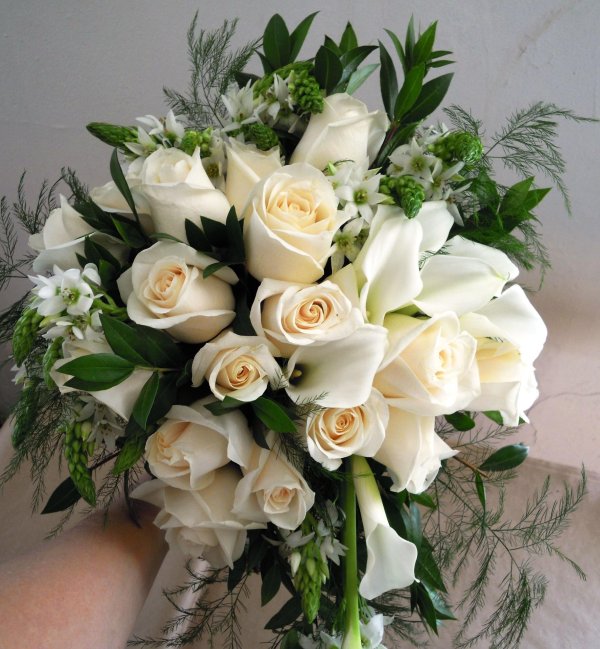 свадебные букеты каллы