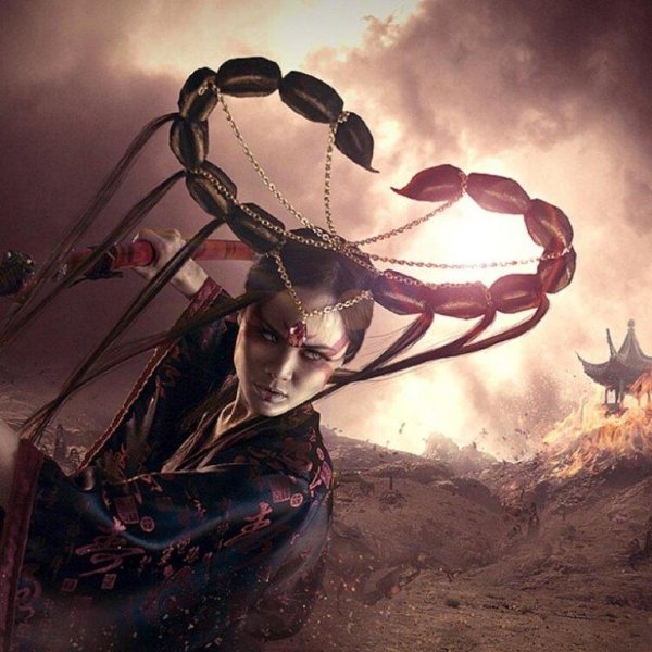 Девушка скорпион