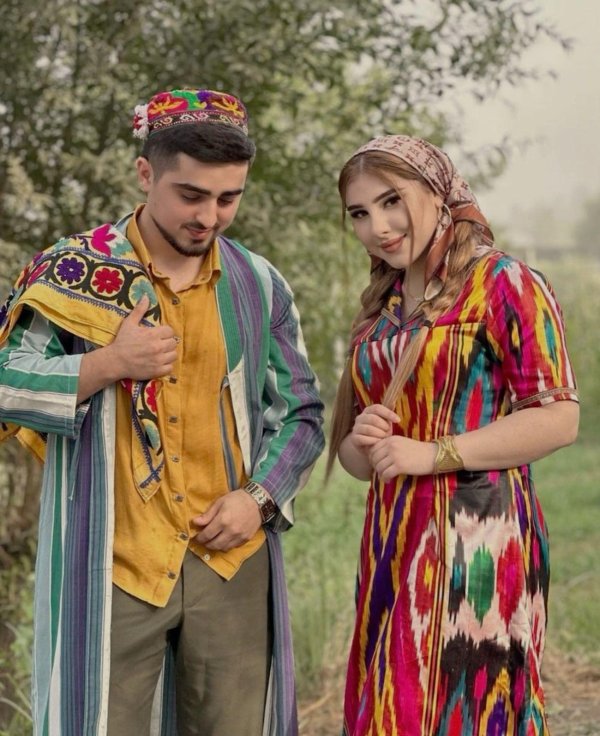 Девушка таджикская