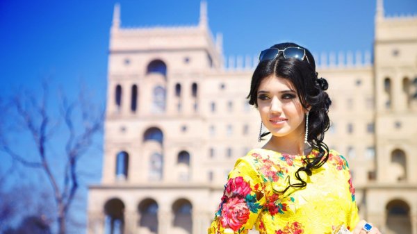 Девушка таджикская