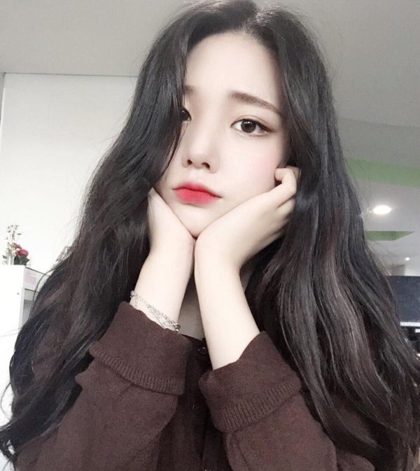 Девушка кореянка