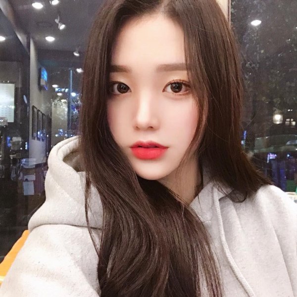 Девушка кореянка