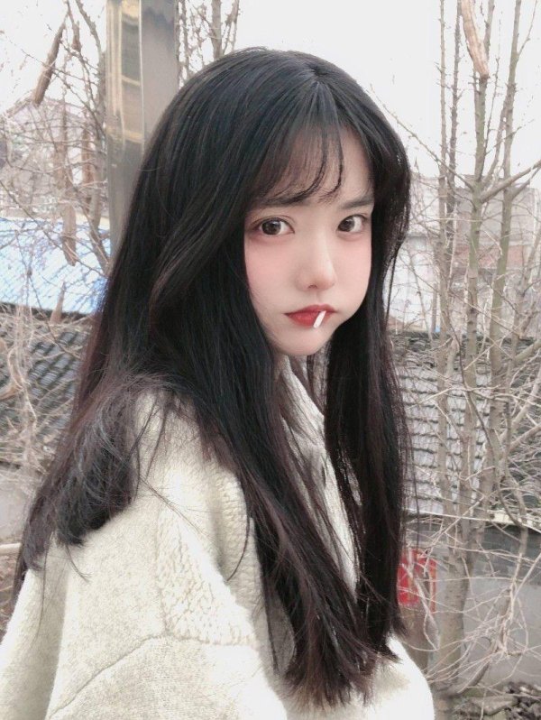 Девушка кореянка