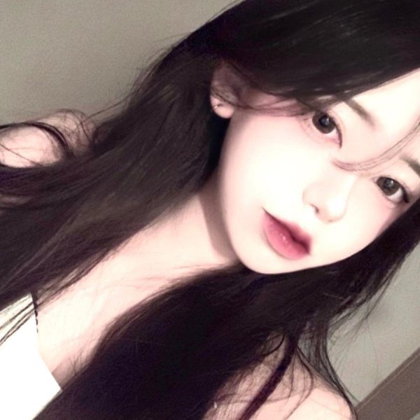 Девушка кореянка