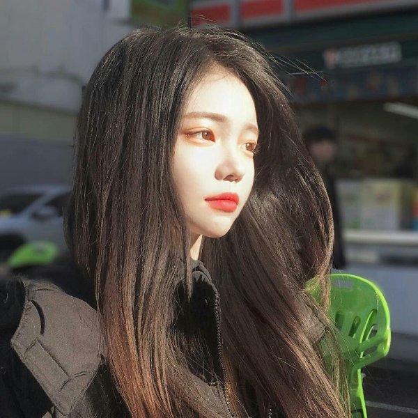 Девушка кореянка