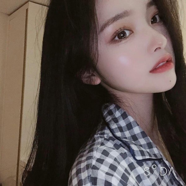 Девушка кореянка