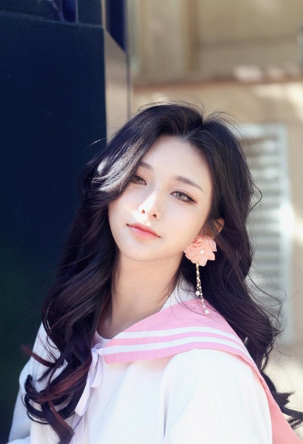 Девушка кореянка