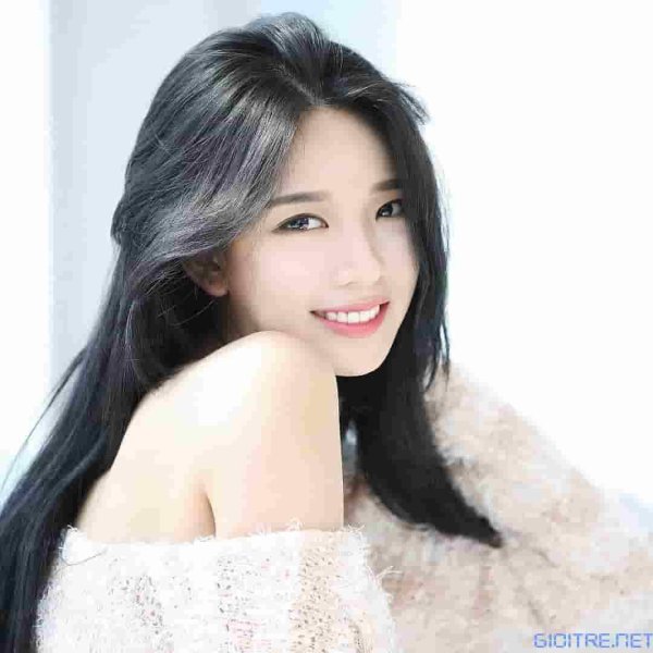 Девушка кореянка