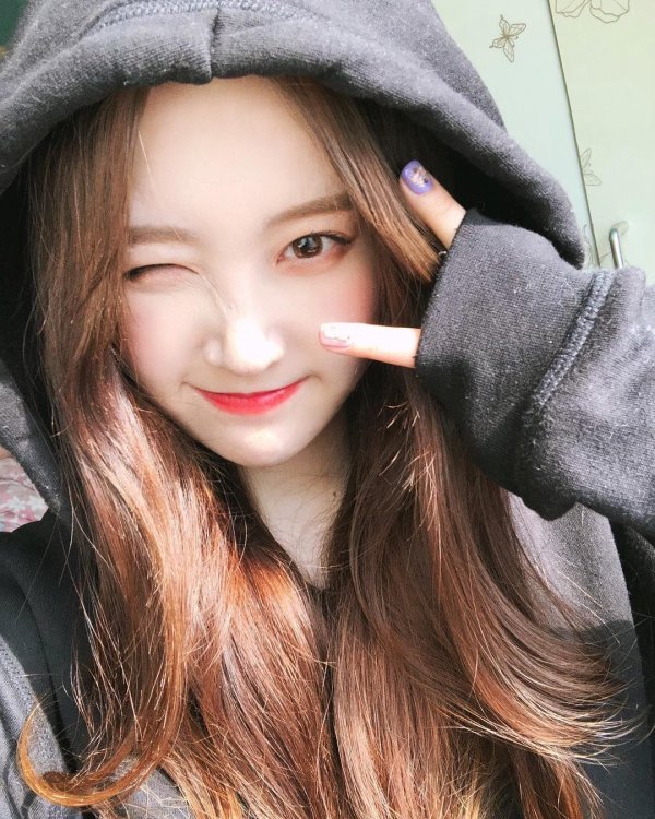 Девушка кореянка