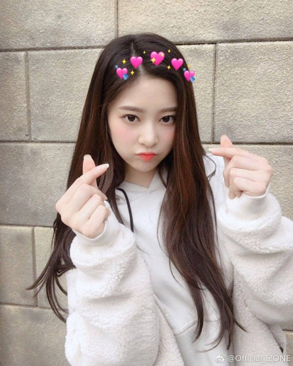 Девушка кореянка