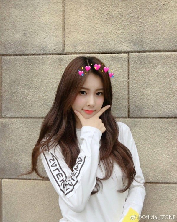 Девушка кореянка