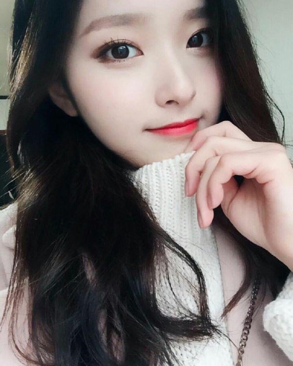 Девушка кореянка