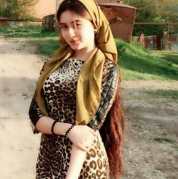 Девушка точик