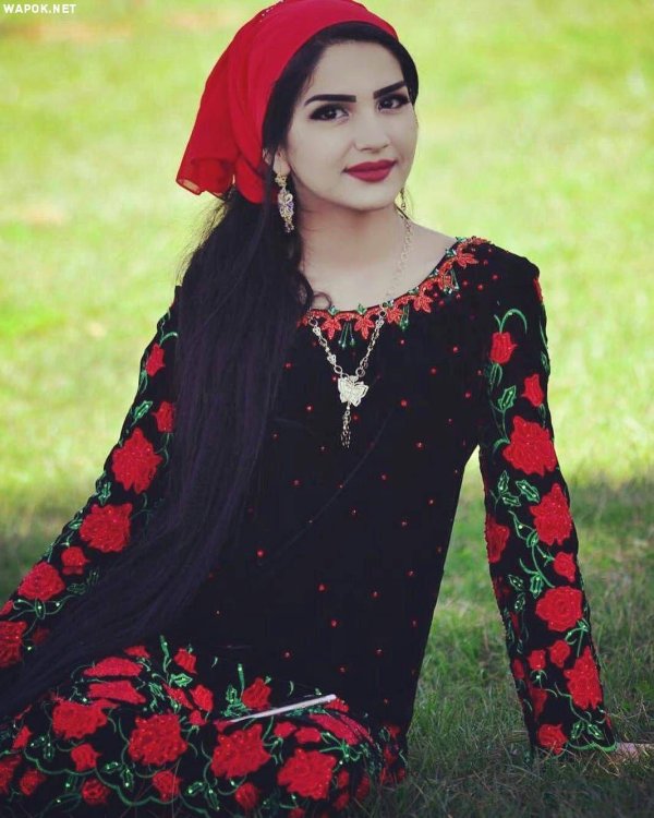 Девушка точик