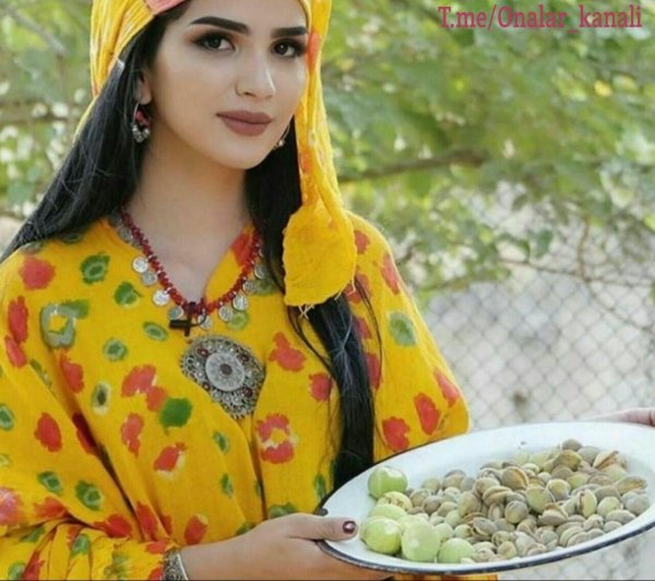 Девушка точик